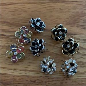 All new - Flower stud earrings 4 pairs 1 dangle